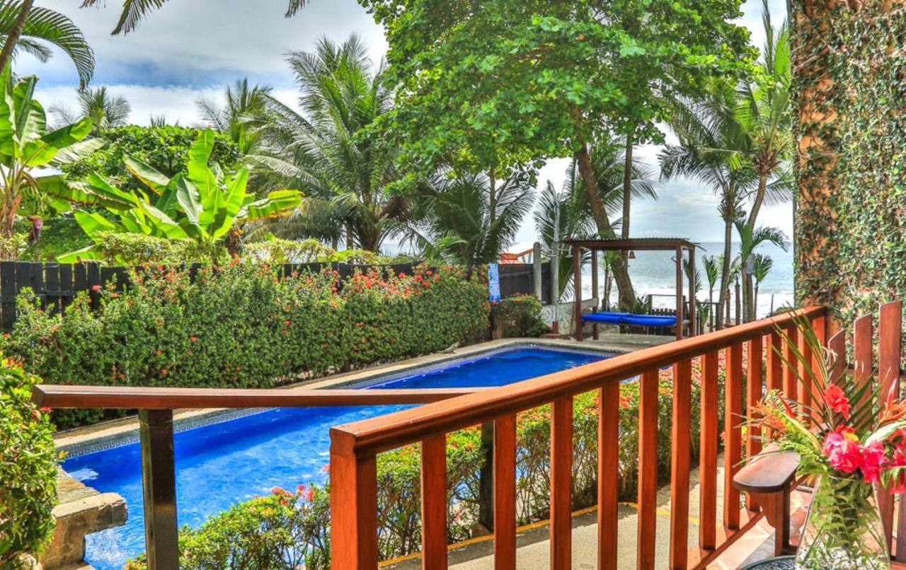 The Backyard Beachfront Hotel Jaco Luaran gambar