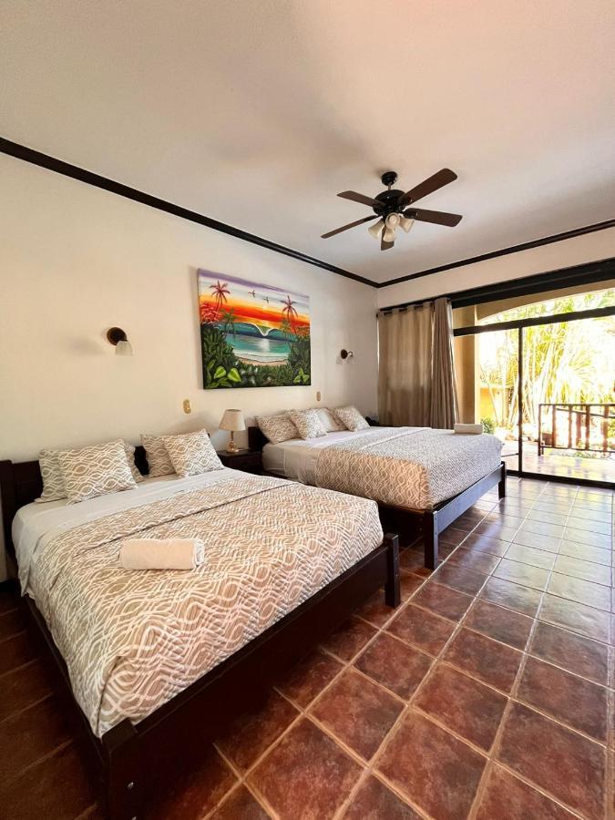 The Backyard Beachfront Hotel Jaco Luaran gambar