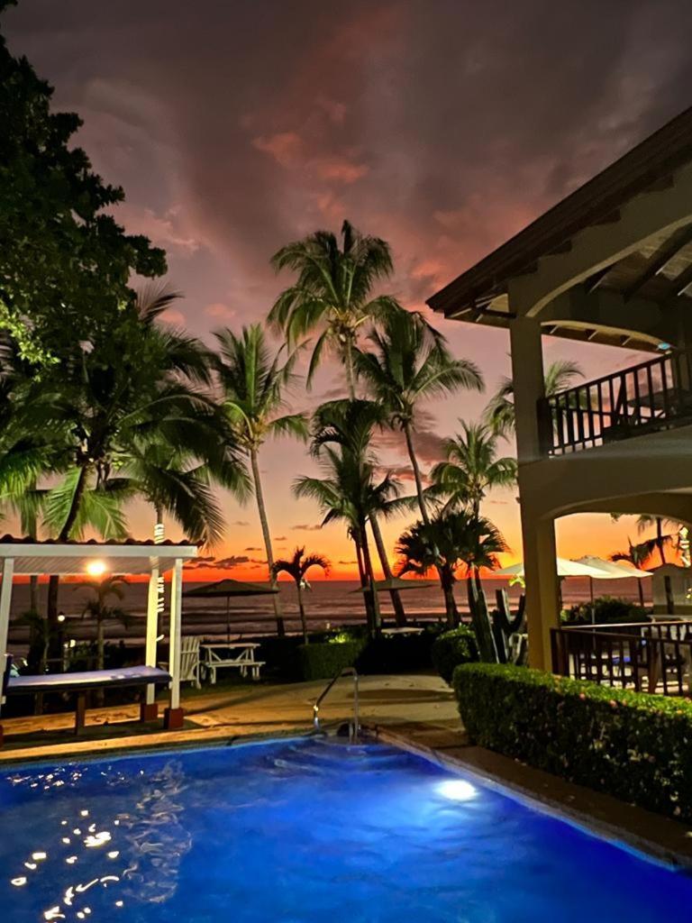 The Backyard Beachfront Hotel Jaco Luaran gambar