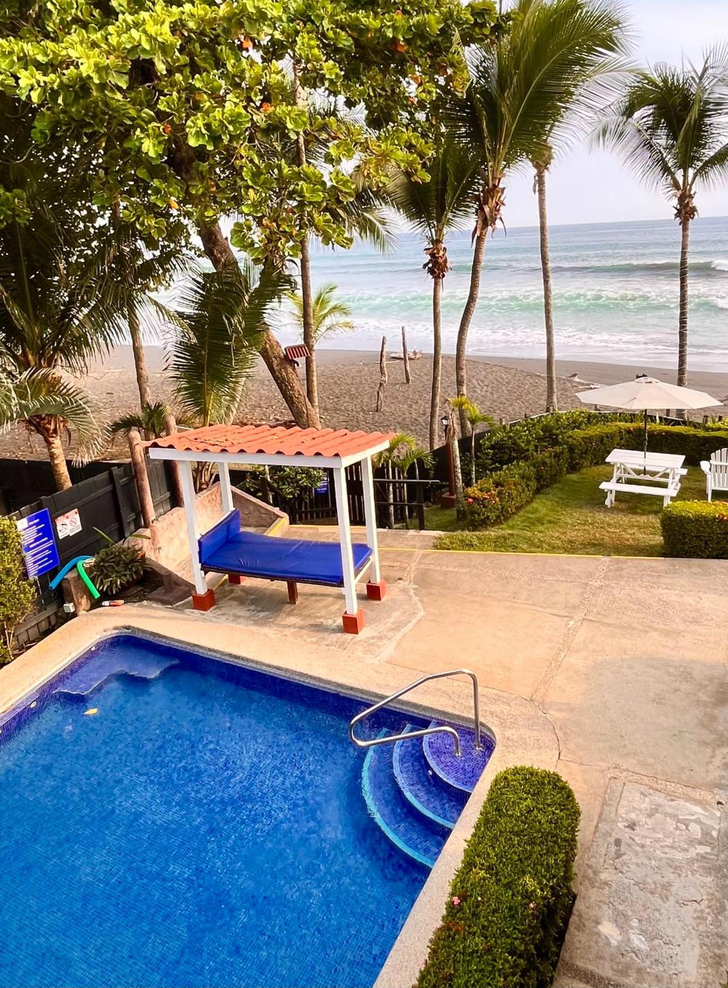 The Backyard Beachfront Hotel Jaco Luaran gambar