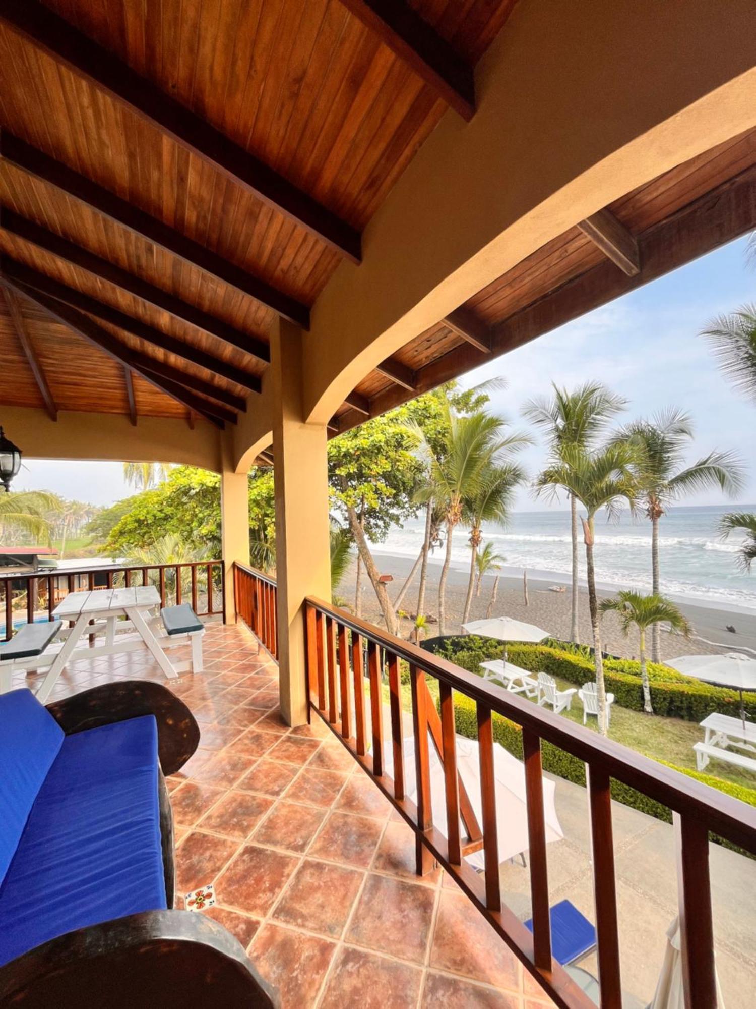The Backyard Beachfront Hotel Jaco Luaran gambar
