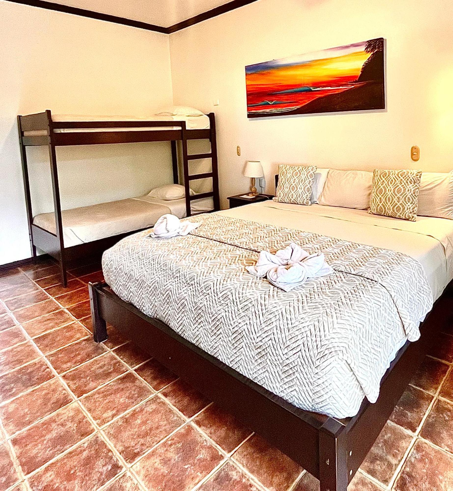 The Backyard Beachfront Hotel Jaco Luaran gambar